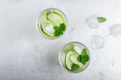 Научно доказано, что этот зеленый сок помогает от похмелья, вот рецепт